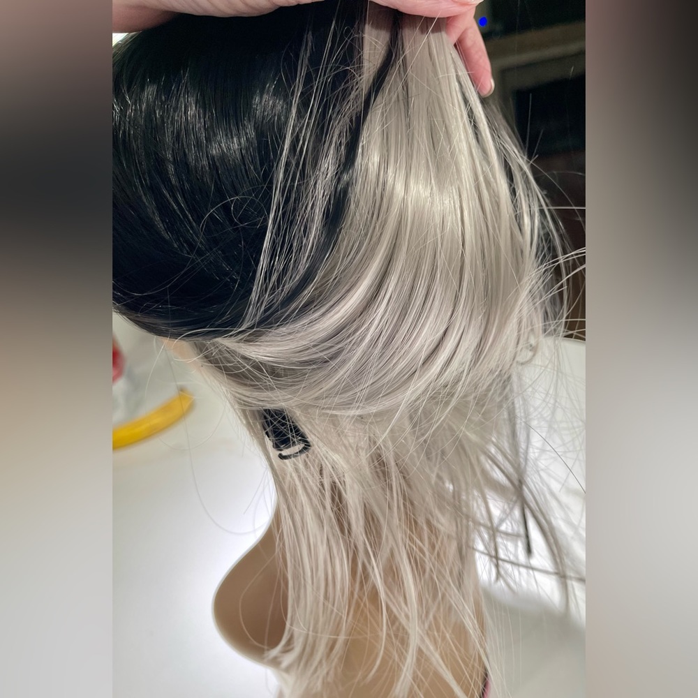 HAIR, 16” long wig, Bob cut, Black with silver underneath - Picture 4 of 9